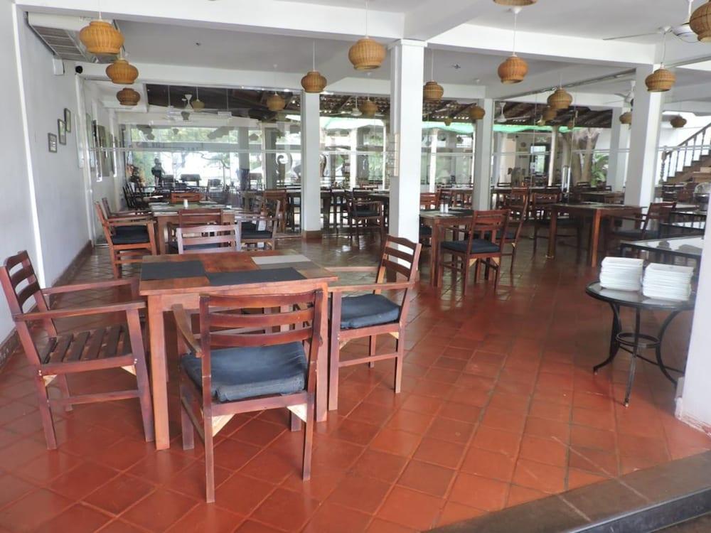 Pigeon Island Beach Resort Nilaveli Exterior foto