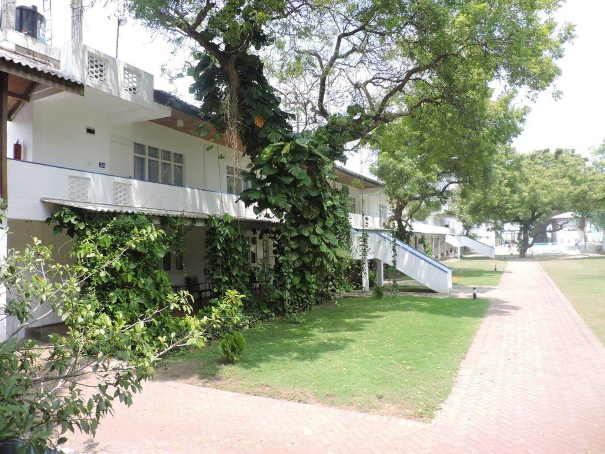 Pigeon Island Beach Resort Nilaveli Exterior foto