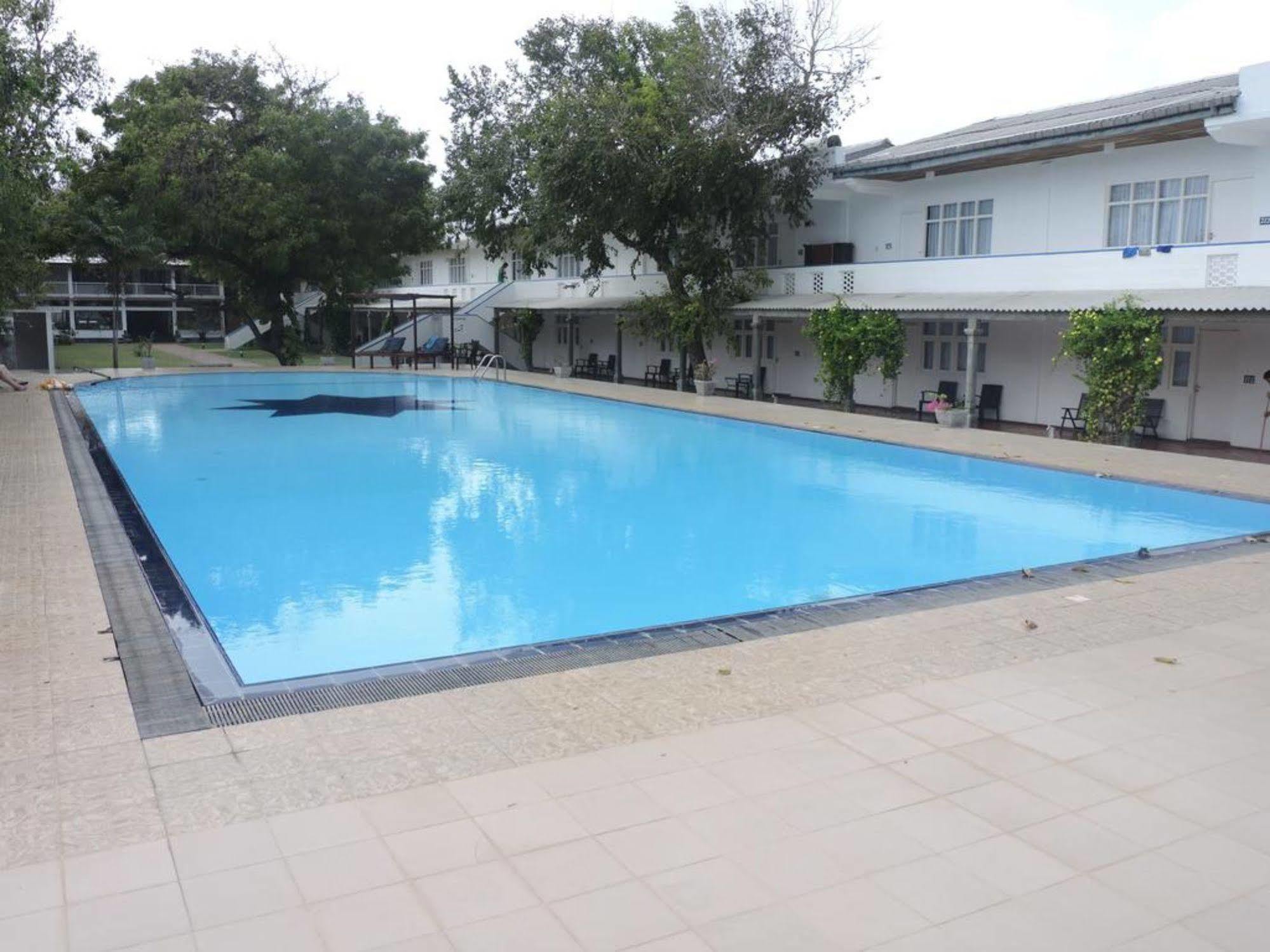 Pigeon Island Beach Resort Nilaveli Exterior foto