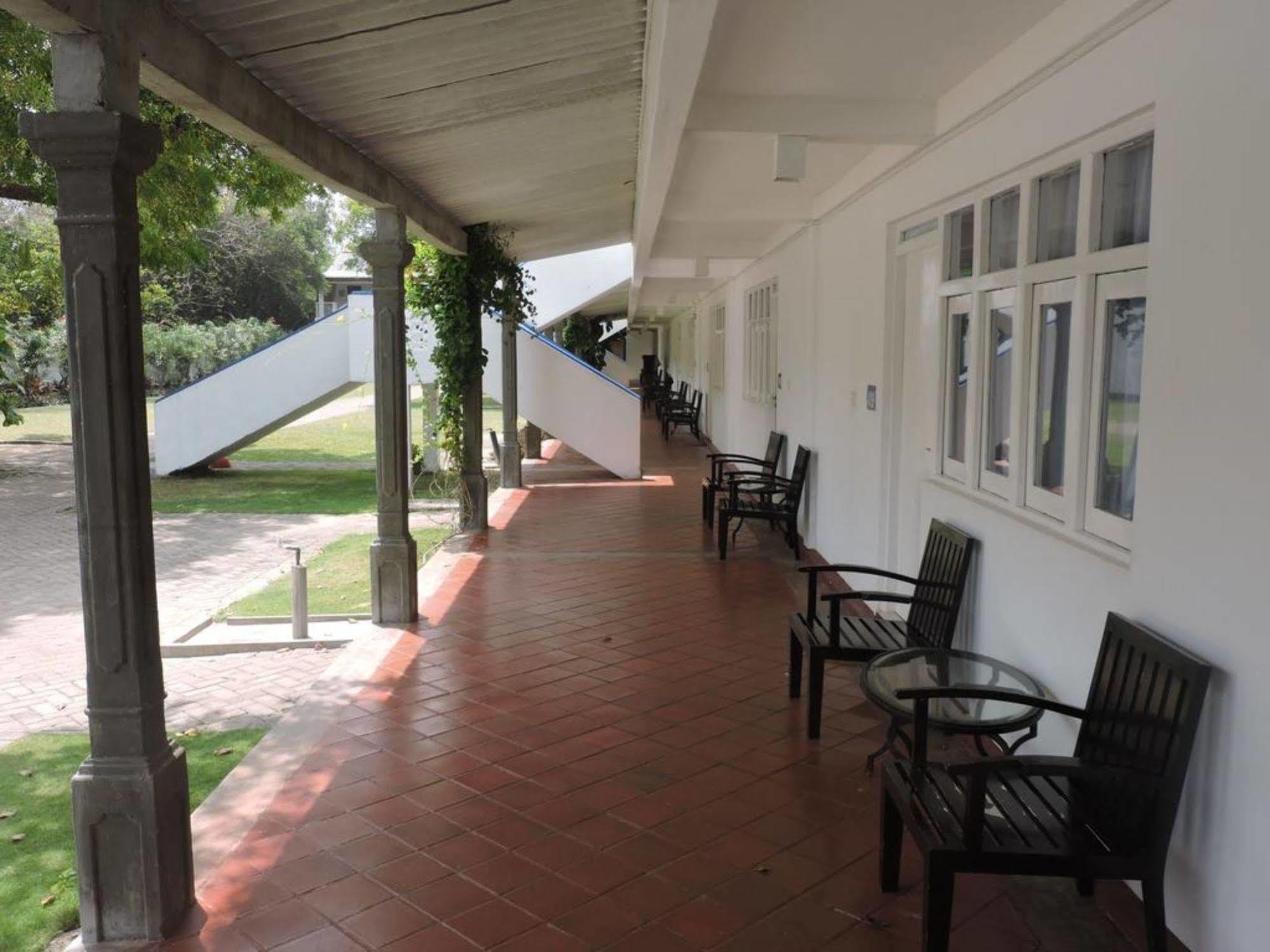 Pigeon Island Beach Resort Nilaveli Exterior foto